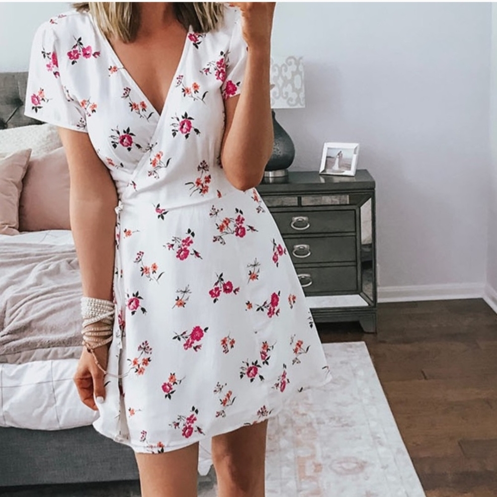 Floral Wrap Dress in White and Pink